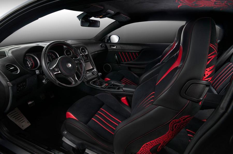 Интерьер Alfa Romeo Brera by Vilner 2014 года  (фото 3 из 11)